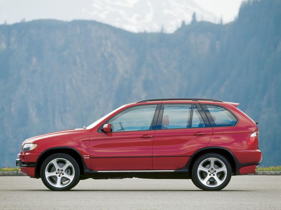  BMW X5 4.6is 2002 года  (фото 9 из 16)